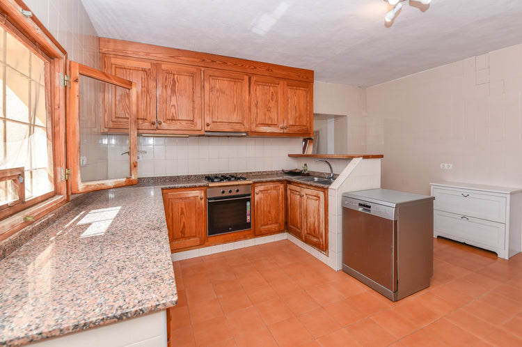 Spacious Finca with 3 Bedrooms and Huge Potential, Santa Gertrudis