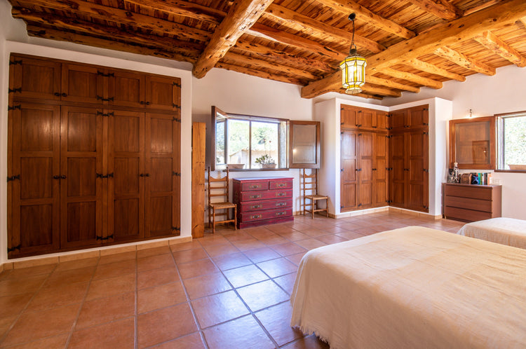 Spacious Finca with 3 Bedrooms and Huge Potential, Santa Gertrudis