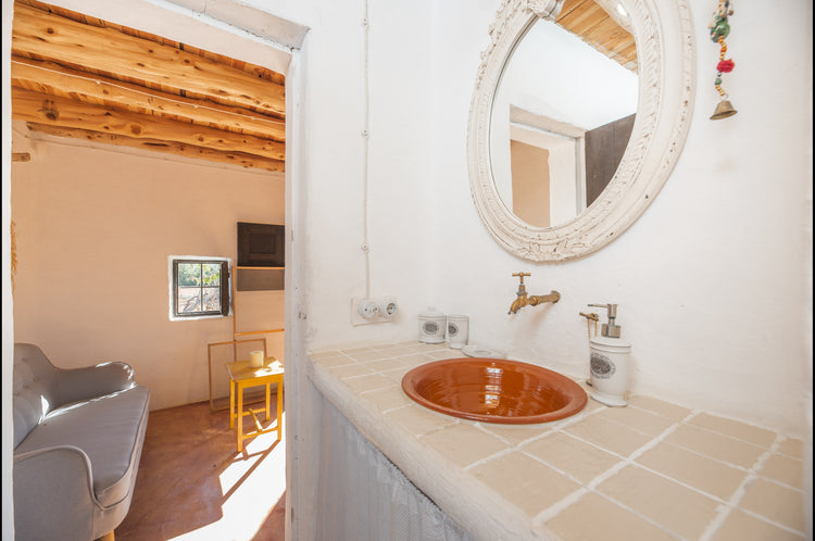 Authentic, secluded, beautiful – country house near Santa Agnes