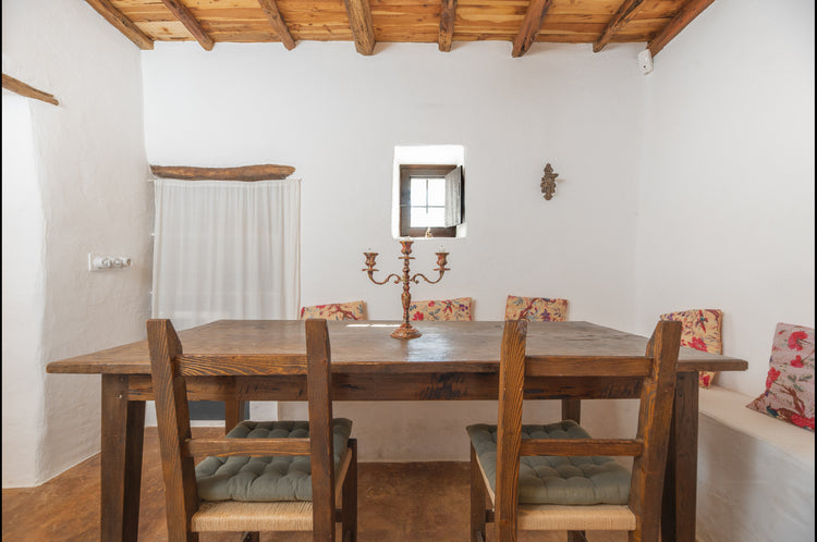 Authentic, secluded, beautiful – country house near Santa Agnes