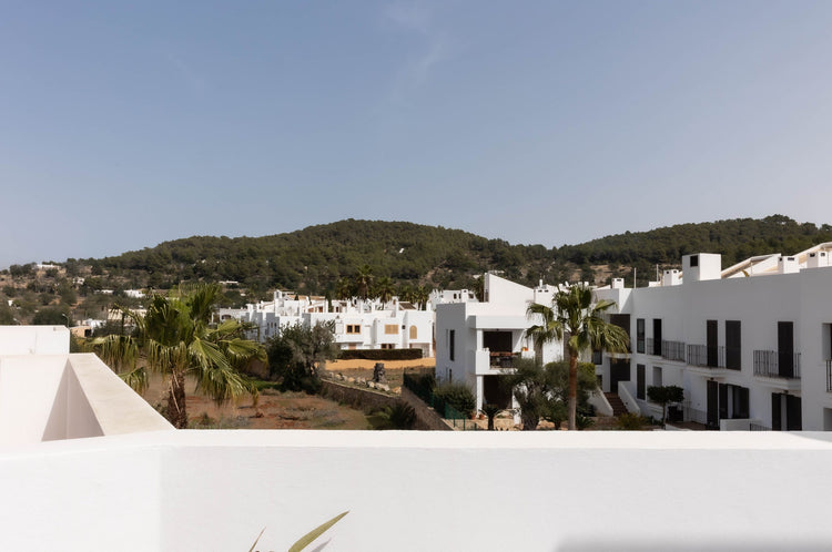SOLD - Contemporary 3-Bedroom Modern Townhouse, San Carlos