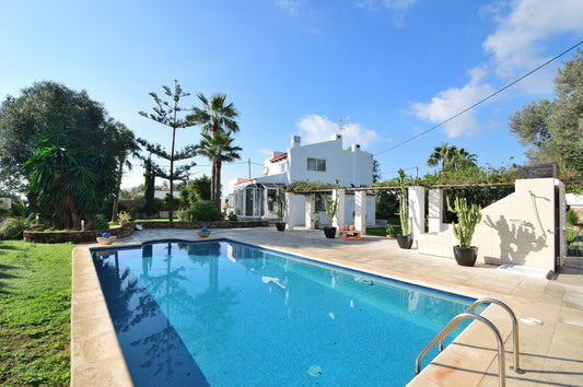 4-bedroom detached house with pool and garden, Ibiza