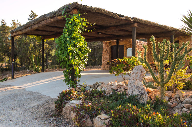 Contemporary 4-bedroom villa with licence, San Rafael