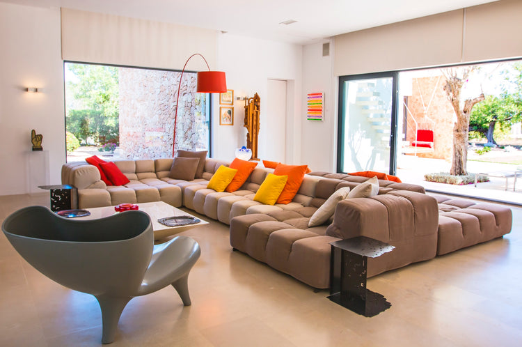 Contemporary 4-bedroom villa with licence, San Rafael
