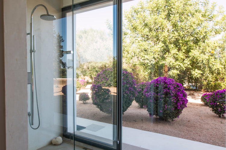 Contemporary 4-bedroom villa with licence, San Rafael