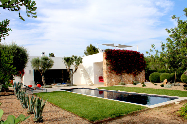 Contemporary 4-bedroom villa with licence, San Rafael