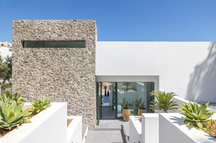A Chic Bali-Inspired Oasis with Breathtaking Views