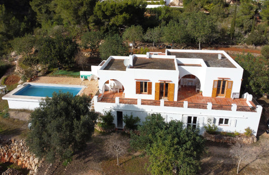 SOLD - Countryside villa with lovely grounds near San Josep