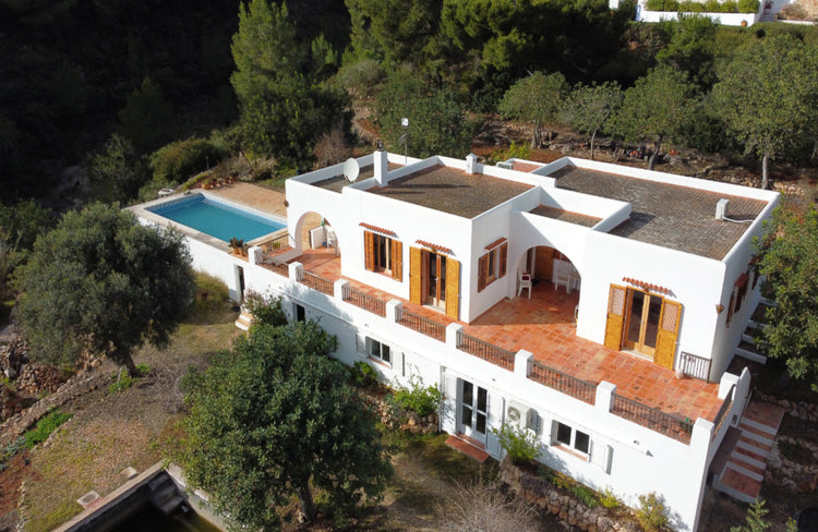 Countryside villa with lovely grounds near San Josep