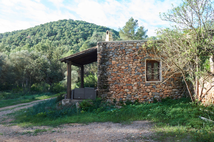 Rare opportunity: historic farmhouse and 258,000sqm of woodland, San Jose