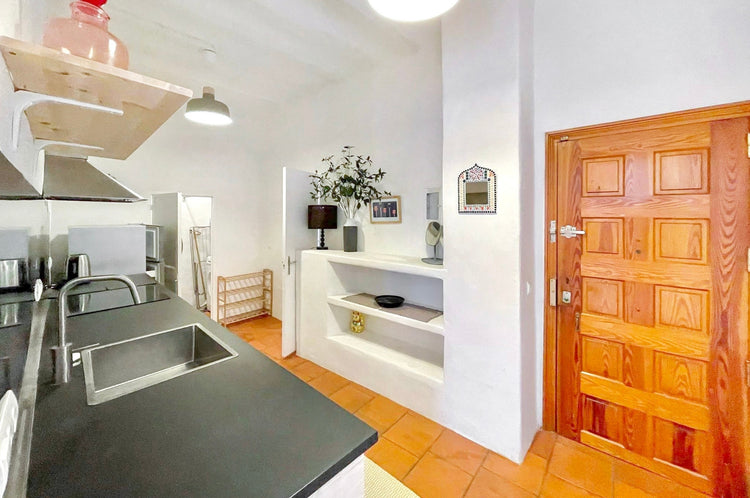 Charming 2-Bedroom Flat in Ibiza's Marina