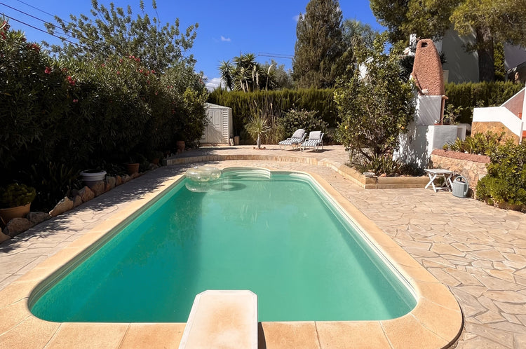 Charming villa in peaceful area near beaches, Cala Nova