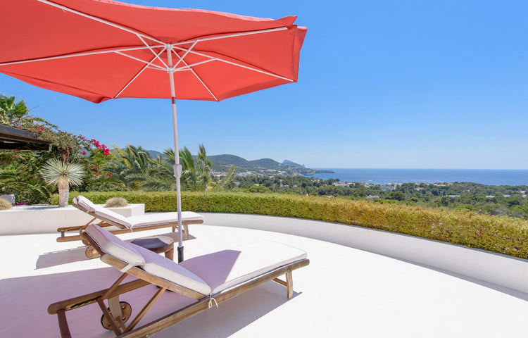 Eye-catching, contemporary villa overlooking Cala Tarida